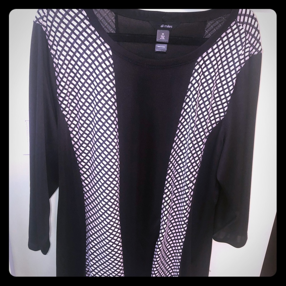 Black & White Tunic 2XL